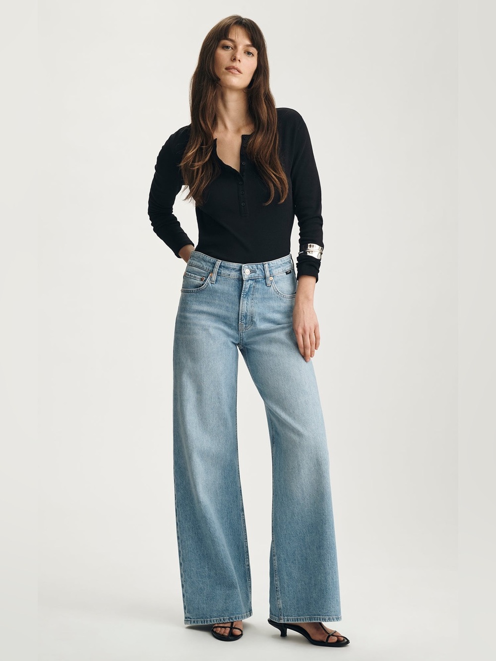 NWT. Mavi Florida Jean. Mid-Rise Relaxed Wide Leg. 26/30. Bleached Classic Blue.